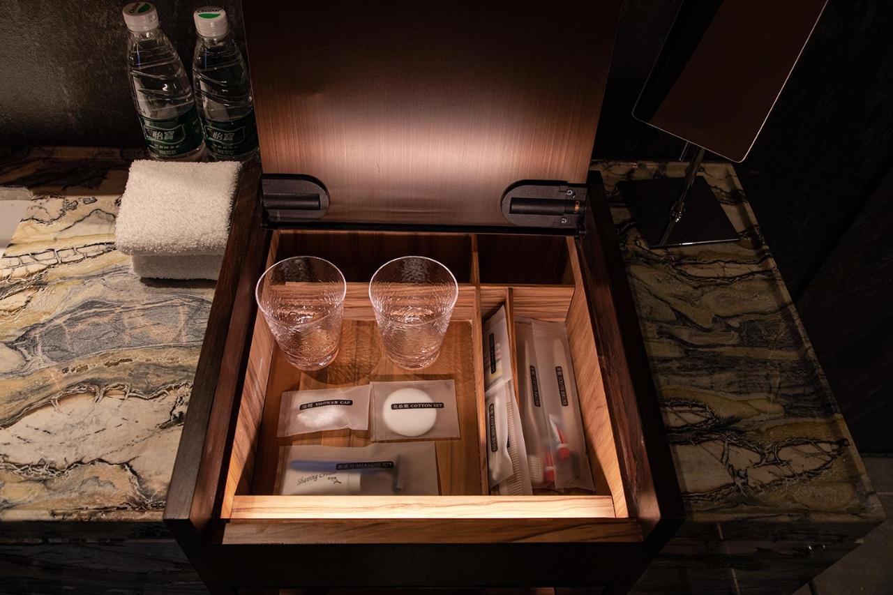 Mumian Beijing Daxing International Airport, Part Of Hyatt Hotel Exterior photo A drawer with a built-in light