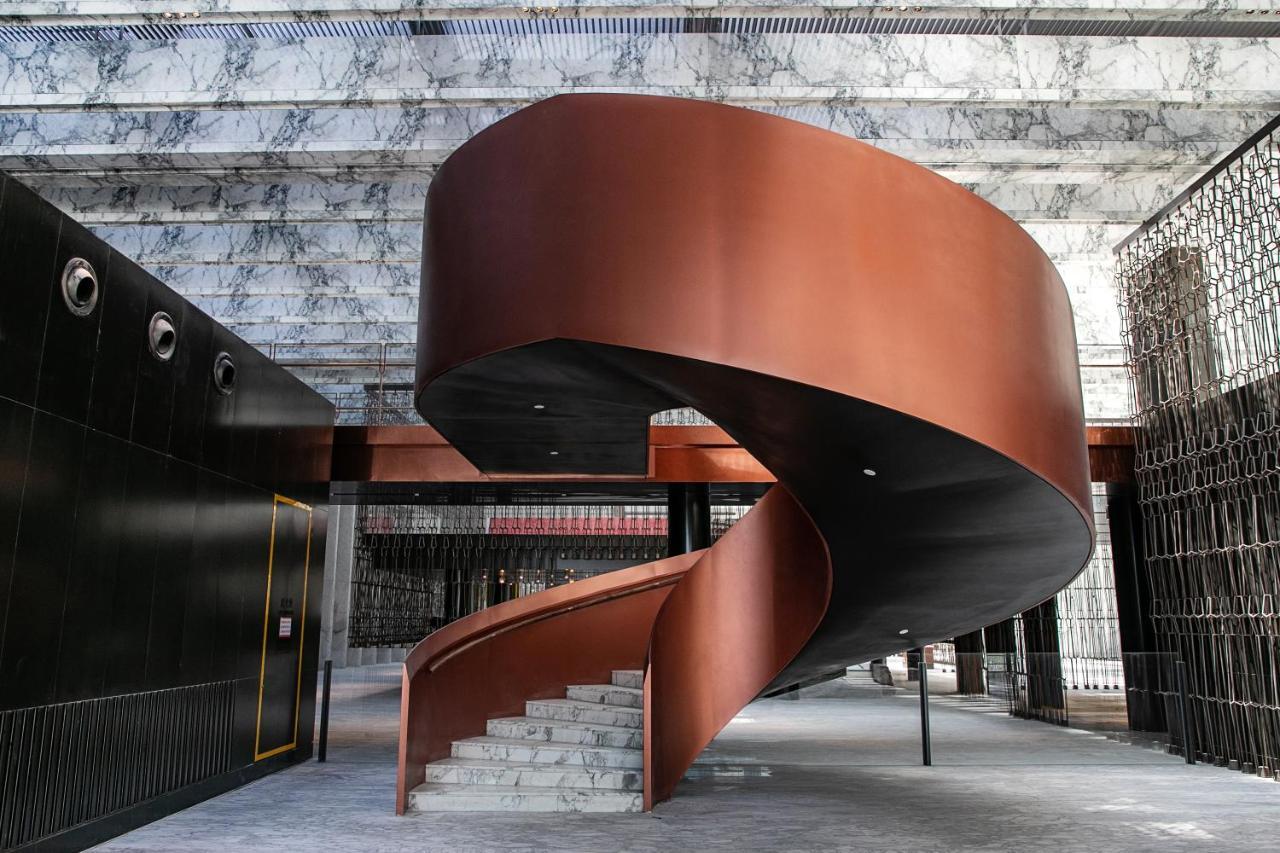 Mumian Beijing Daxing International Airport, Part Of Hyatt Hotel Exterior photo Spiral staircase